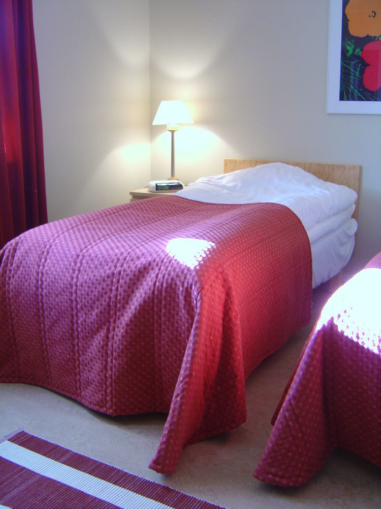 Nordiska Folkhoegskolan Bed And Breakfast クンゲルブ エクステリア 写真
